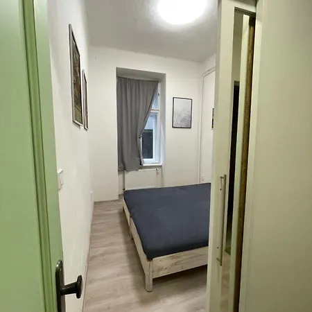 דירה Vintage Apartment Ostrava Centrum - Free Parking אוסטרבה