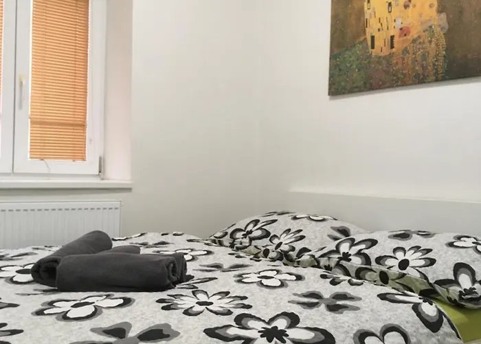 Vintage Apartment Ostrava Centrum - Free Parking אוסטרבה